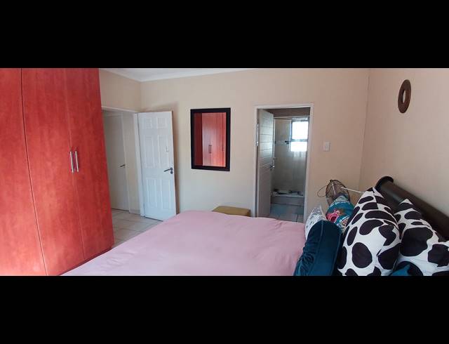 3 BEDROOM TOWNHOUSE FOR SALE IN MARELDEN